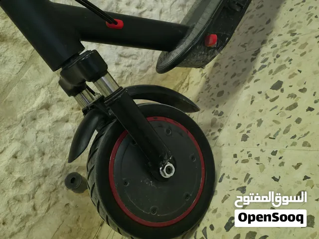 سكوتر كهربائي قابل للطي كهربائي يمشي بسرعة99 3اوضاع