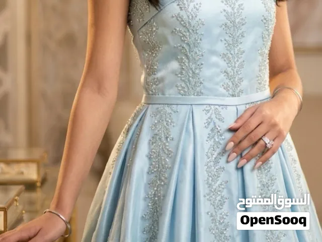 فستان للبيع40 دينار