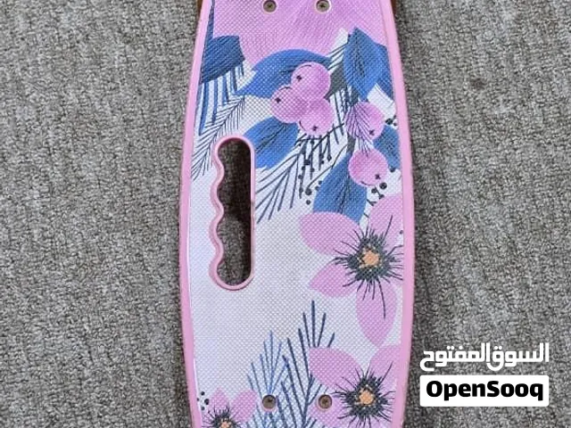 لوح تزلج وردي استعمال قليل