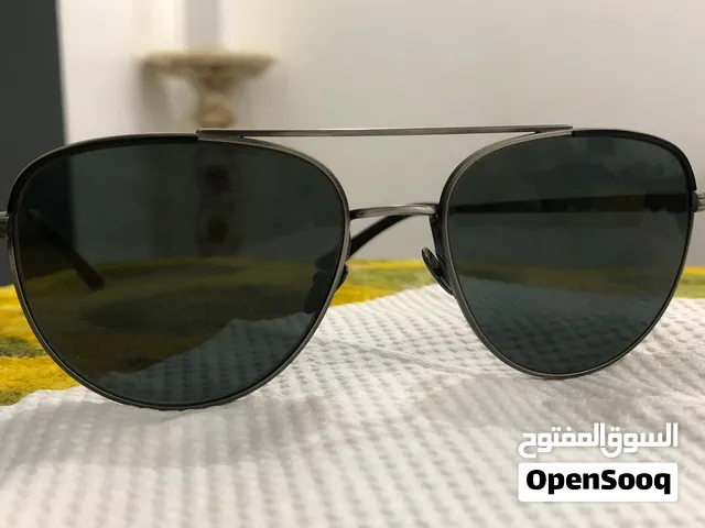 جورجيو ارماني ايطالي (Giorgio Armani