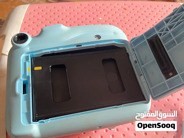 كاميرا fujifilm instax mini 11 في حاله ممتازه