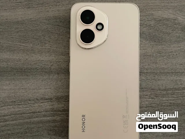 هونر 400 5g مستعمل نظيف مع كرتون وضمان جرير ضد الكسر ويجي معه الشاحن حقه والفاتورة