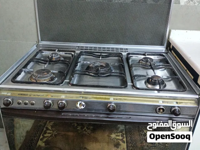 طباخ خمسة مشاعل + فرن نوع كريازي مصري درجة اولى كلشي شغال الطباخ بحالة جيدة مثل ماواضح بالصور ب 250