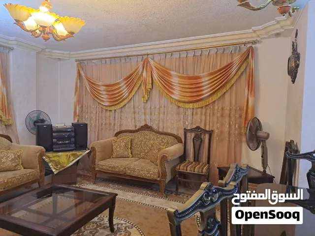 طقم كنب بحاله جيده