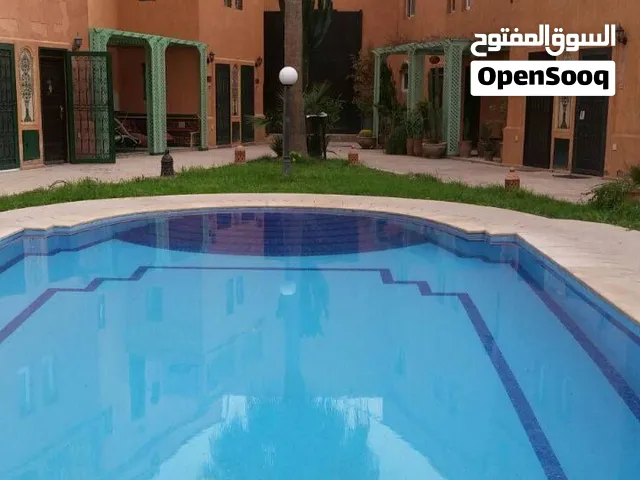 شقة قرب جميع المرا فق