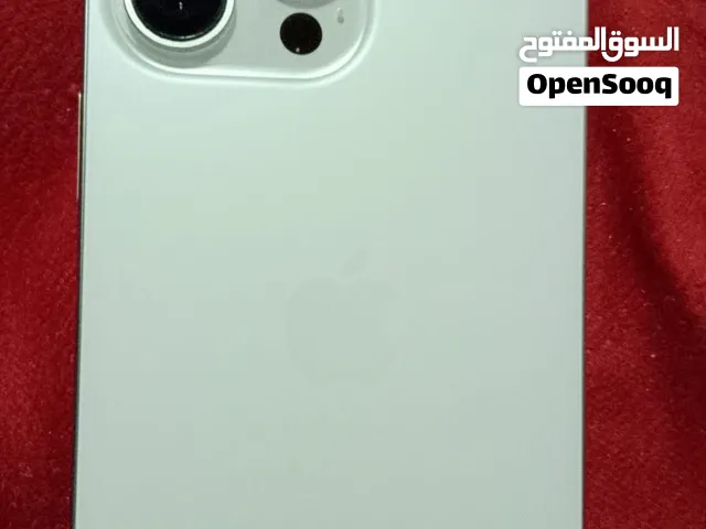 الايفون نظيف جدا