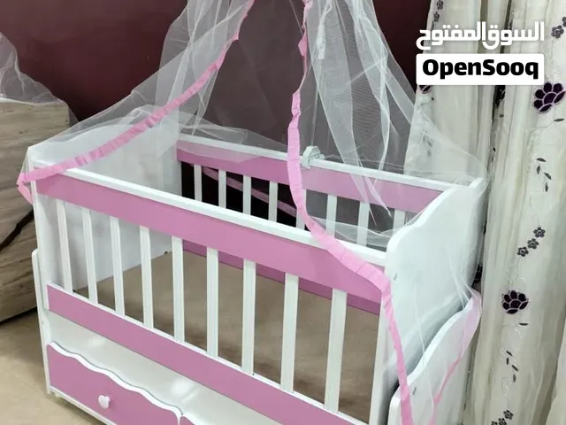 تخت بيبي صناعة تركيا مع ناموسية عرض خاص  هزاز وبتثبت