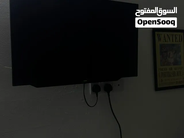 شاشه تلفزيون صغير الحجم بحاله ممتازه واستعمال خفيف جدا