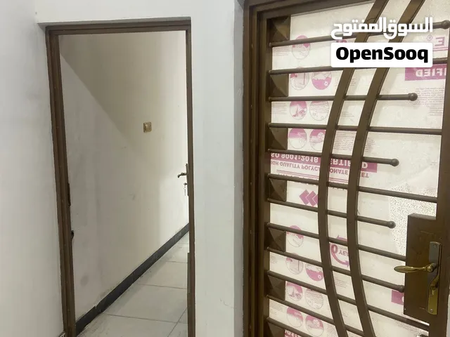 200 m2 3 Bedrooms Apartments for Rent in Basra Khadra'a