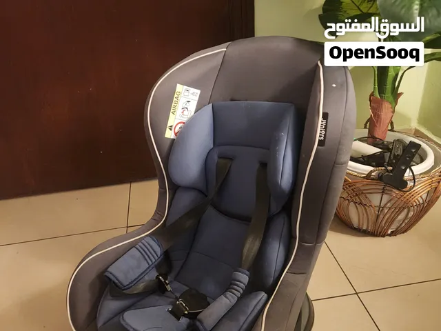 مقعد للسياره للأطفال car seat استعمال قليل قابل للنقاش