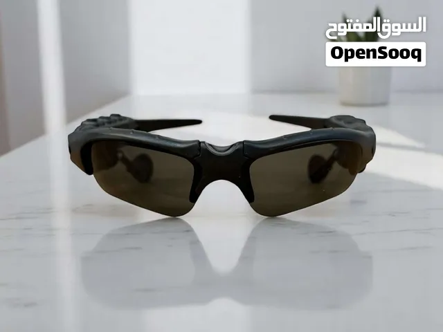 نظارات مع سماعه ذكيه جميلة مزوده بسماعه قدره عاليه
