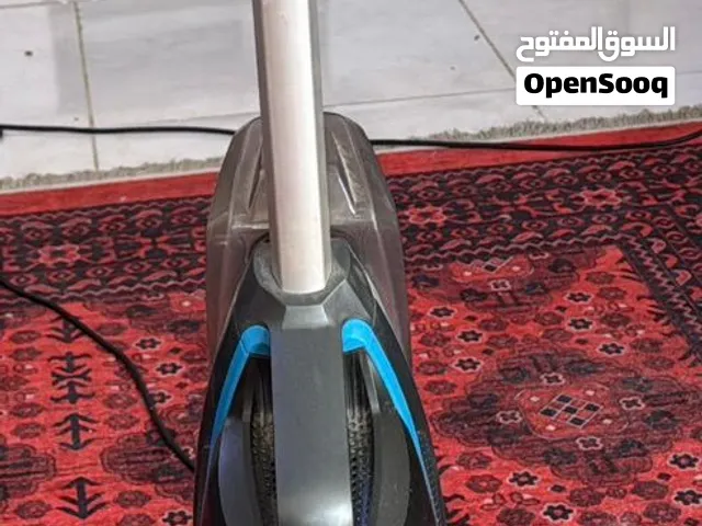 مكنسه ماركة بيسيل نظيفه جدا  و تعمل ع الكنس و المسح الزوالي