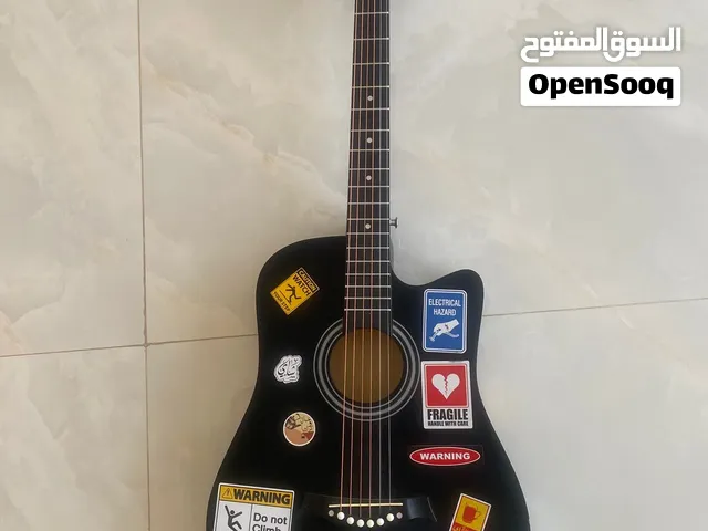 جيتار حلته ممتازه ومافيه ضياع استخدام ثلاث اشهر