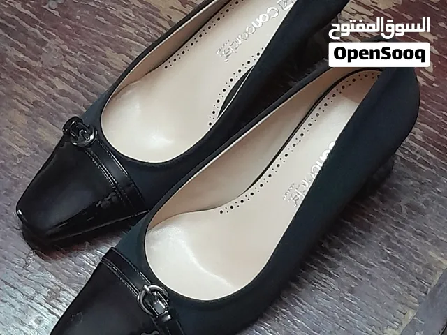كندره نوع كونكورد قياس 37 جديده سعرها 35 دينار للبيع بسعر 20 دينار