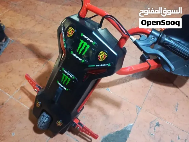 دراجه سكوتر ادرفة  اكبر حجم الحجم الجانبه    يحمل تقريبي 100كيله