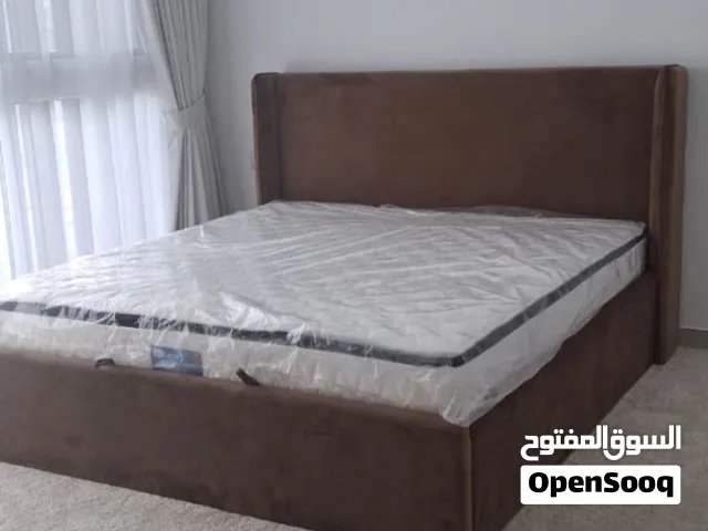 طقم 3 أسرّة تفصيل جديد لم يستخدم– سنقل + كنج سايز  2000 درهم