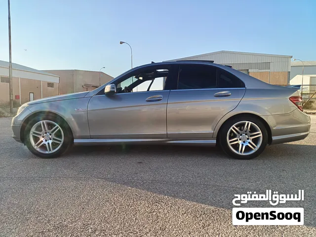 الله يحسن الجبر، ويطرح البركة لصاحب النصيب. للبيع مرسيدس C200 k  موديل 2009