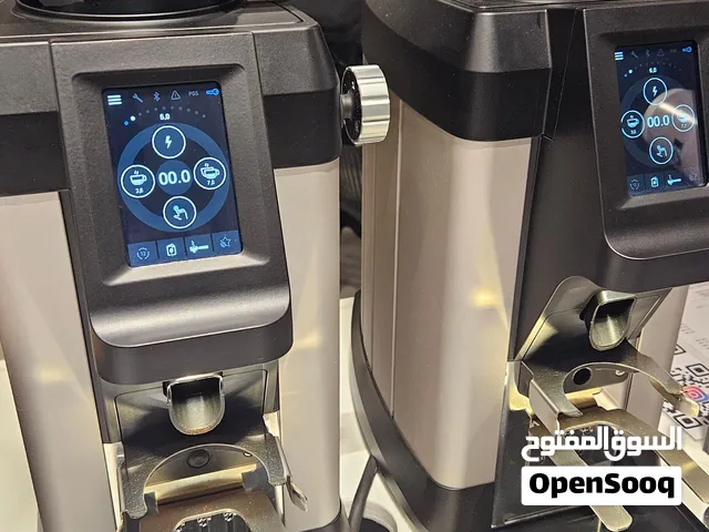 مطحنة قهوة لاشيمبالي ايطالية بحالة الجديدة G50 استخدام قليل