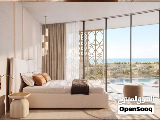 تملك شقه ب550الف  مع اطلالة مائيه و خطة دفع توصل الى 6 سنوات مع المطور مباشره