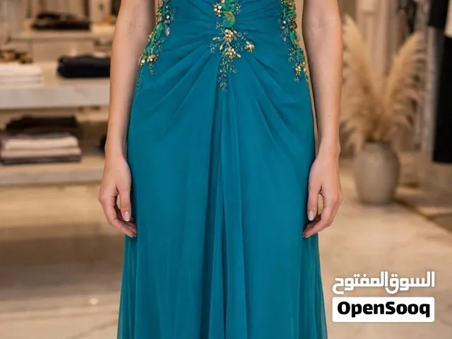 فساتين سهرة مميزة