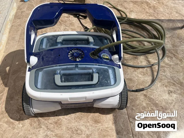 Aquabot EVO Robotic Pool Cleaner (Complete Set) روبوت تنظيف مسبح Aquabot EVO (طقم كامل مع صندوق الكه