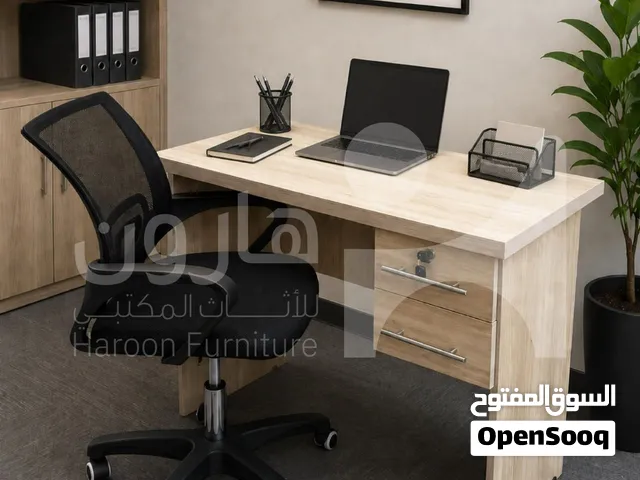 مكتب بقياس 100*50cm مع جرارين ومفتاحين+ كرسي مكتب بـــ وبـــس بــ 38 دينار