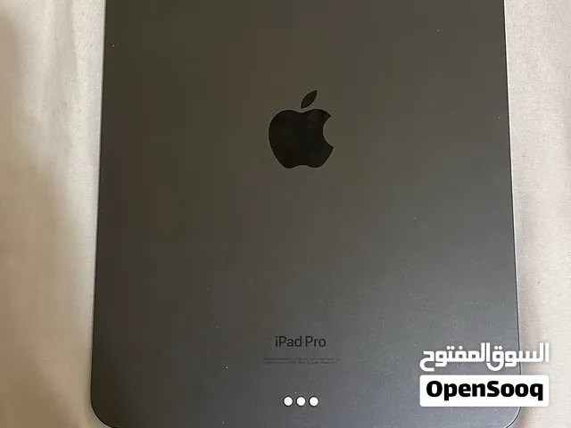 ايباد برو 2024--256جيجا---بطارية 89%--- كرت جديد-- مع شاحن وكالة--المقطف يراسلنا