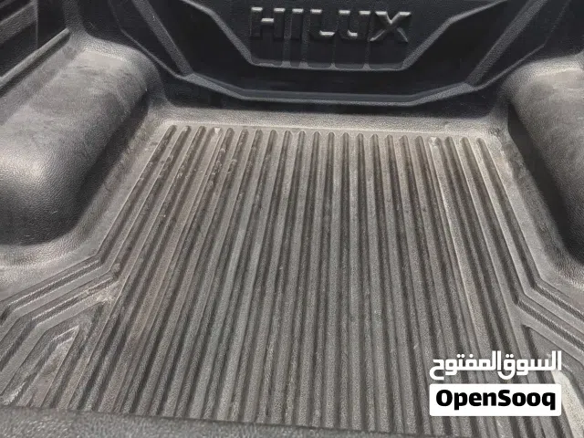 تويوتا هايلوكس DLX 2020 بيك اب ديزل مرخصة بحالة جيدة مع تقنيات حديثة