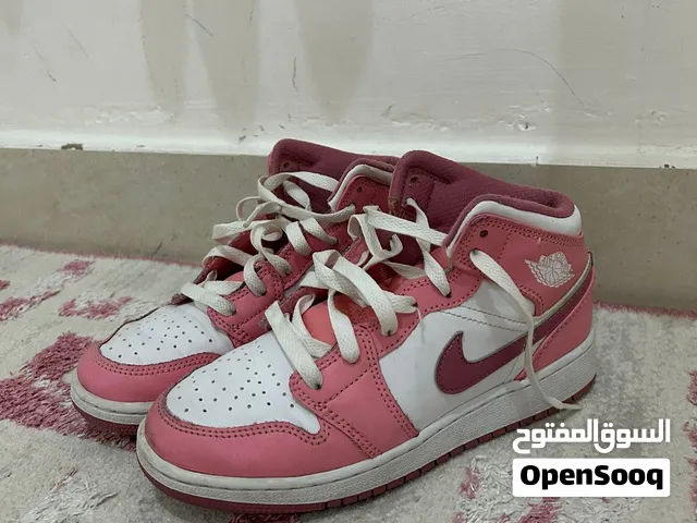 حذاء Air Jorden Air Jorden shoes