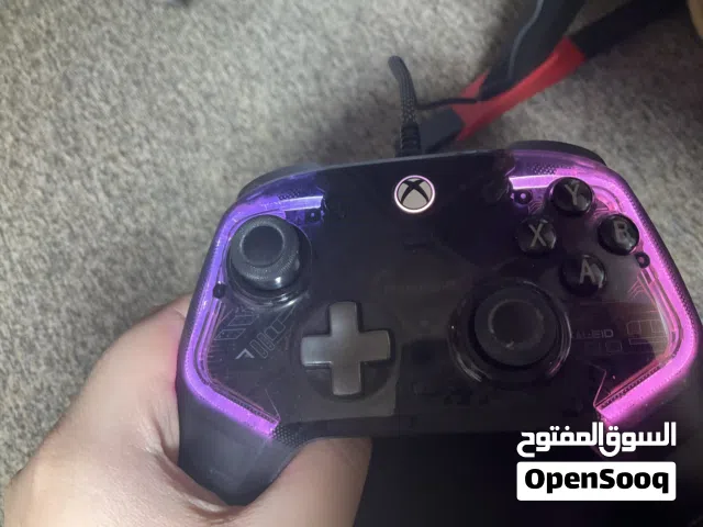 ماوس  كيمنج من شركه Redragon Gaming مستعمل وجوستك احترافي من شركه كيمسر مستعمل قليل ونضيف