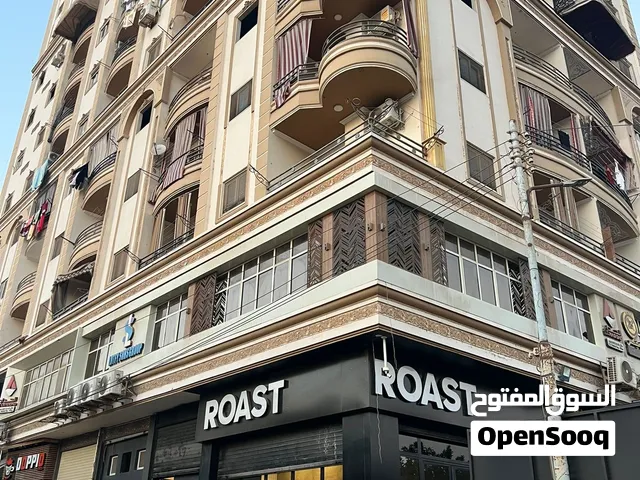شقة إداري للبيع بدكرنس بجوار مدرسة الثانوية الصناعية بنين ع طريق المنصوره المنزلة أمام كوبري دكرنس .