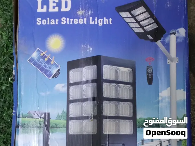 متوفر ثلاثة كشافات إنارة طاقة شمسية دون الحاجة للكهرباء للبيع يرجى قراءة الوصف للإستفسار أكثر :