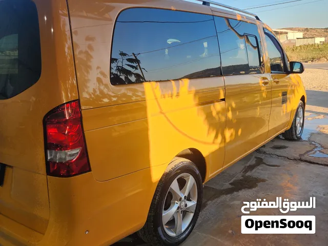 عمومي 2018 بحاله جيده إضافات داخليه كامله v class  سبب البيع تجديد