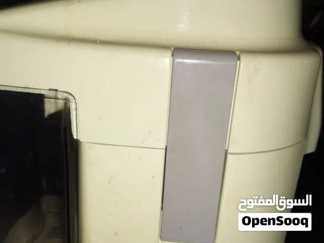 عصارة جزر قويه تصلح لعصر كل شي من فواكه خضار سهلة الاستخدام شغاله 100٪