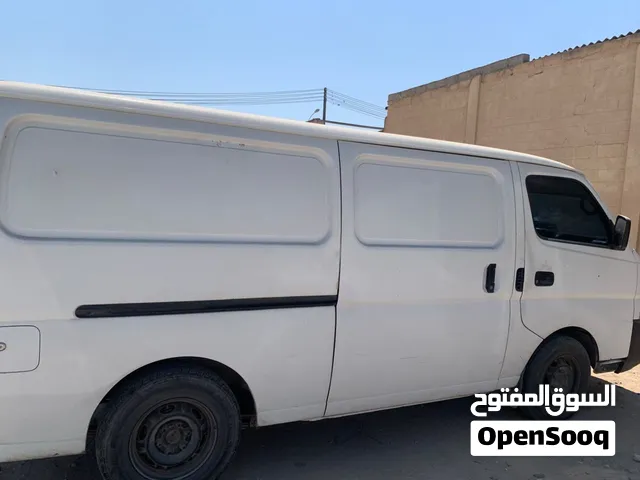 NISSAN URAVAN COMERCIAL BUSFOR SALE