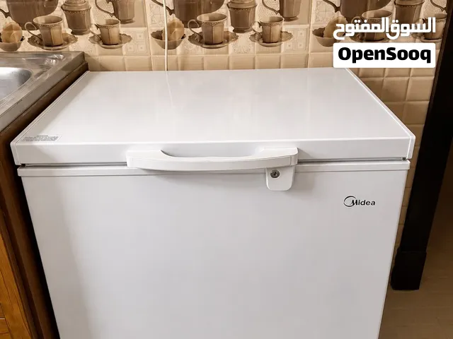 للبيع فريزر Midea صندوقي
