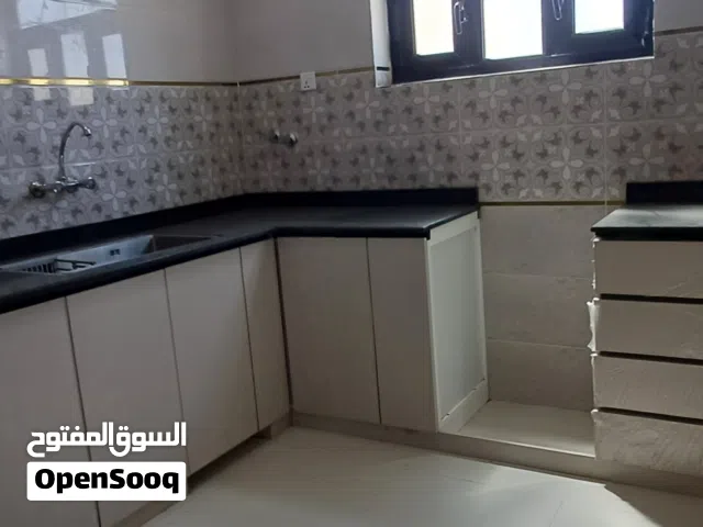 شقق للايجار اوال ساكن لكس
