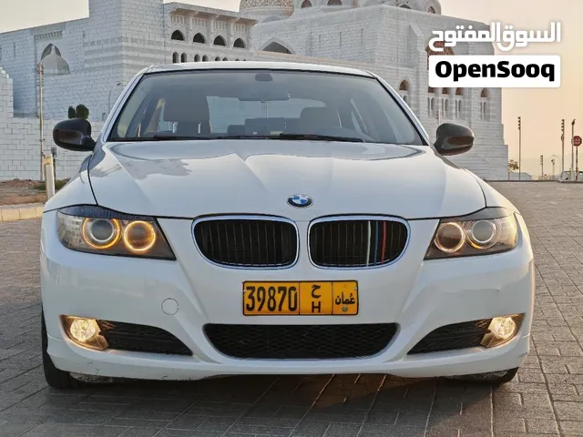 سيدان bmw 323 i