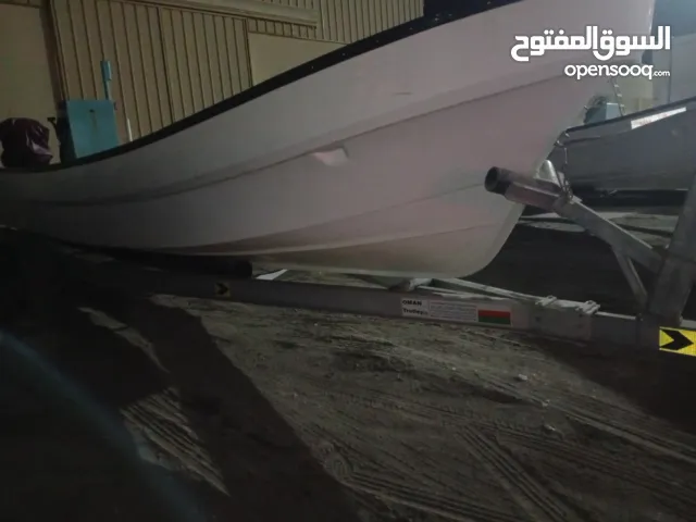 قارب 25مع مكينه150 بيعه مستعجله