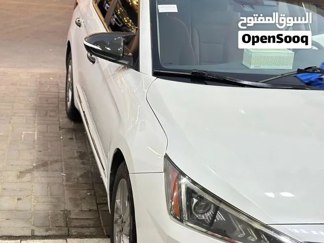 Elantra 2020