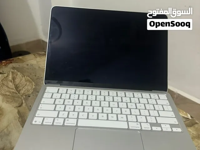 MacBook Neo A18