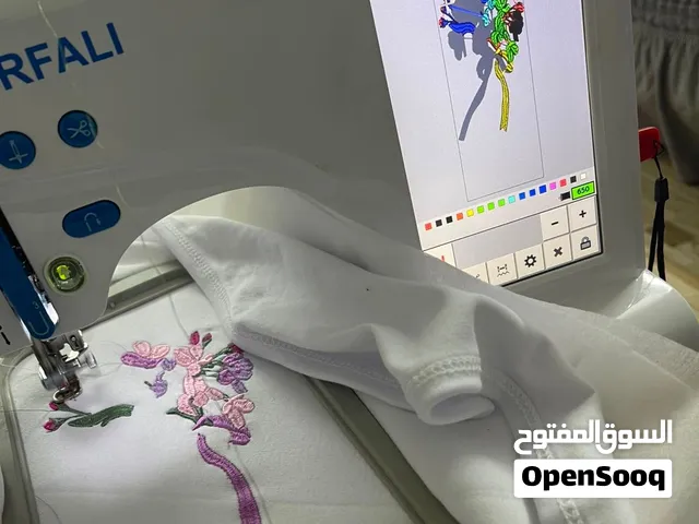 ماكينه تطريز ورسم على الأواعي