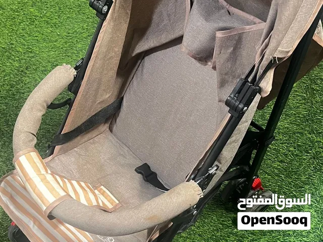 عربة أطفال