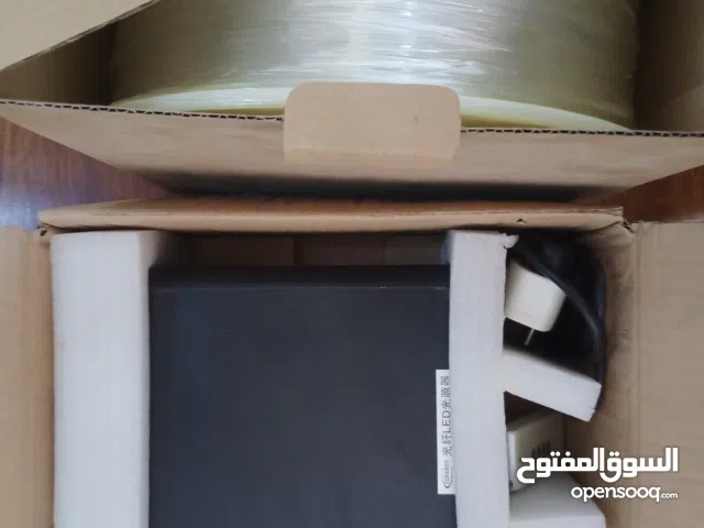 للبيع السريع وبنزلك من سعره Fiber Optic Light Engine) لإنارة سقف النجوم - بحالة ممتازة ومع البكرة
