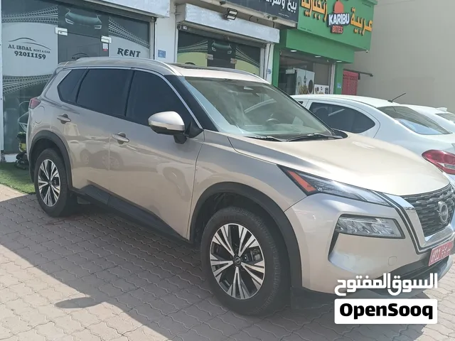 SUV Nissan in Muscat