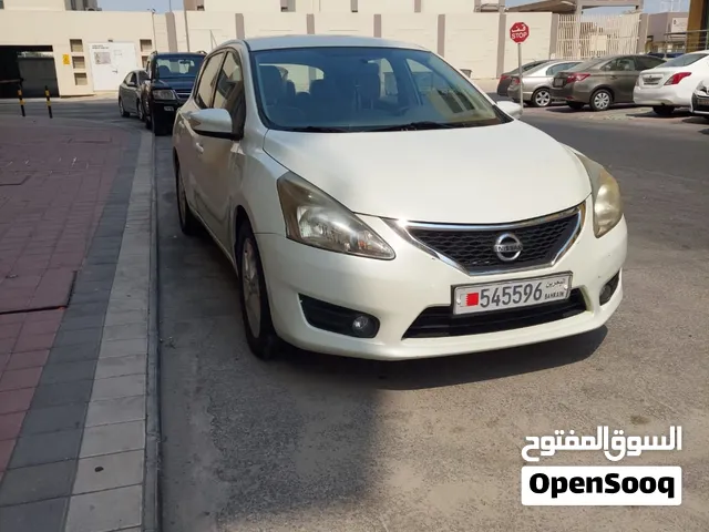 نيسان تيدا 2015 بحالة ممتازة استخدام سيدة بدون حوادث  Nissan tiida 2015 excellent condition