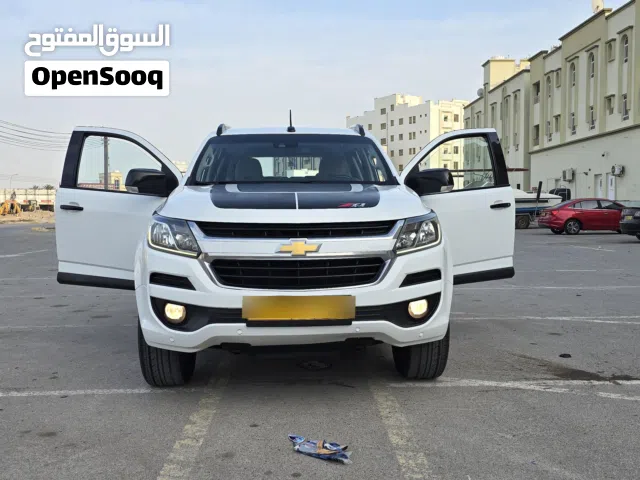 شيفروليه تريلبليزر خليجي أعلى مواصفات بدون حوادث نهائيا بصبغة وكالتها المالك الاول جديدة مواصفات عال