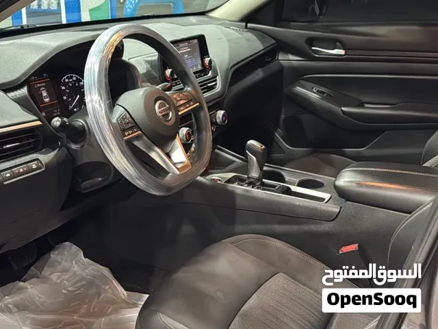 Used Nissan Altima in Al Batinah