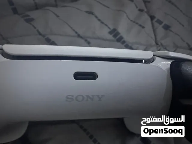يد بلاستيشن5
