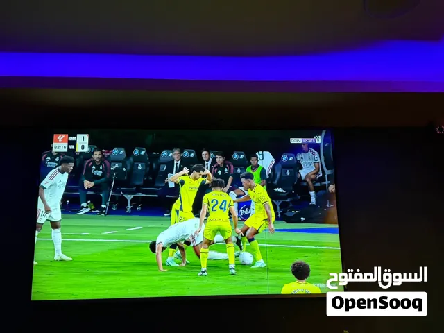 شاشة 65 انش
